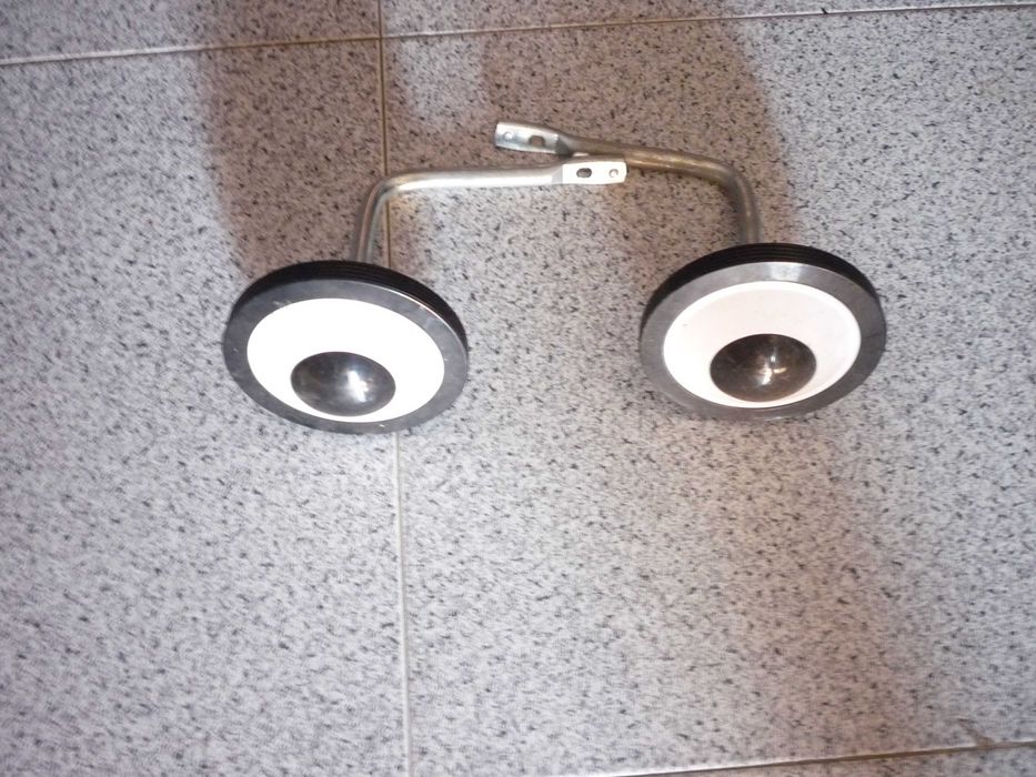 apoios para bicicleta de criança