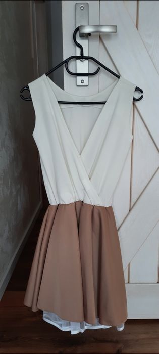 Efektowna sukienka Loola XS/S