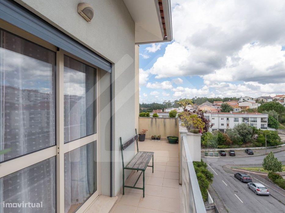 Apartamento T3 | Com sótão | Alqueves