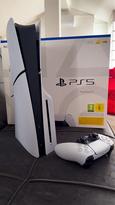 Playstation 5 com 1 comando