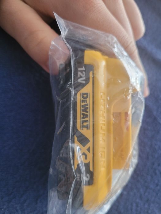 Akumulator Dewalt 12V 2.0 Ah + ładowarka