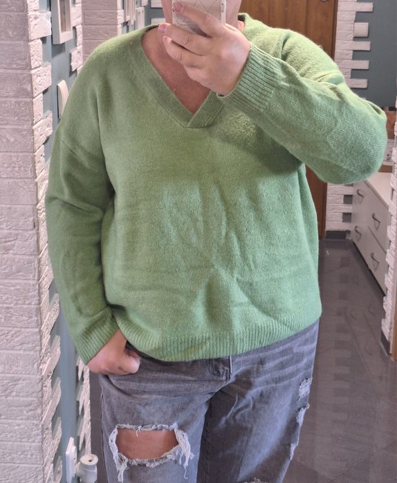Sweterek rozmiar 2xl (48)