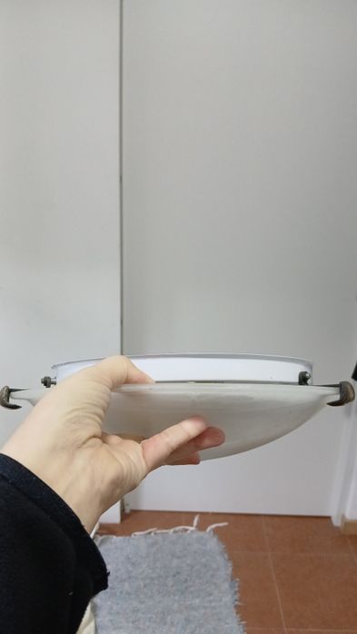 Vários candeeiros teto, 1 de pé, carrinho arrumações e 4 quadros