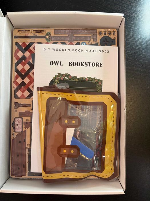 CUTEBEE Book Nook Kit DIY – zestaw DYI Owl Bookstore