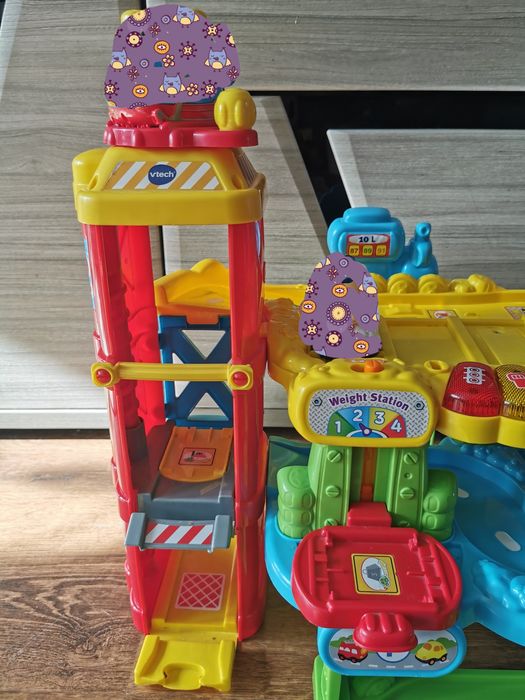 Garaż interaktywny tutut vtech