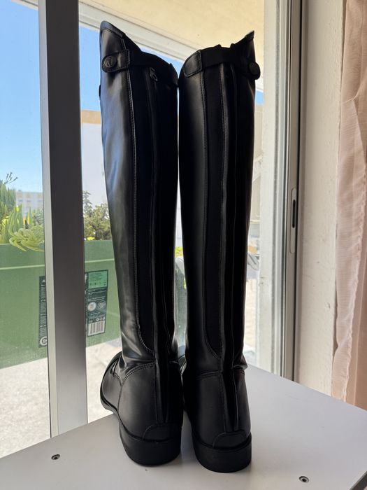 Vendo botas de montar a cavalo usadas 2 vezes, HORKA
