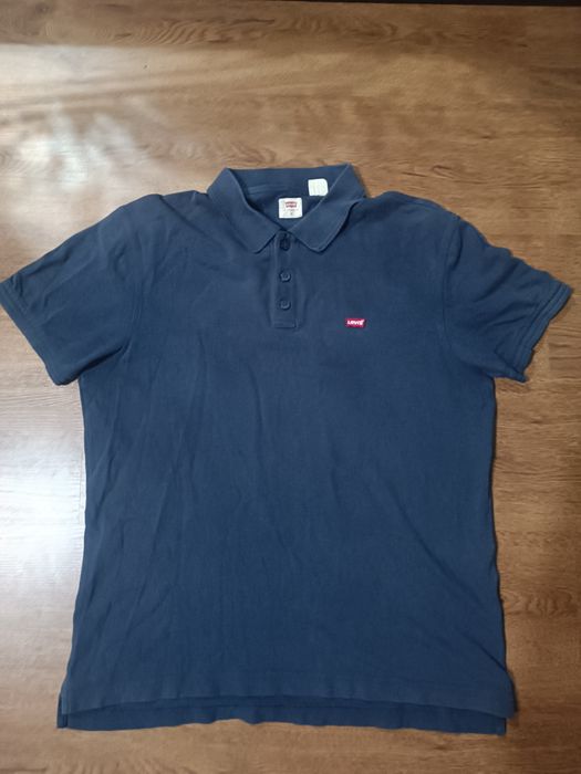 Лёгкое Поло Levis