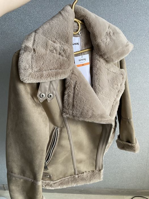 Куртка з теплим коміром xs