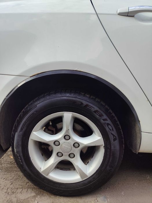 Geely Emgrand EC7