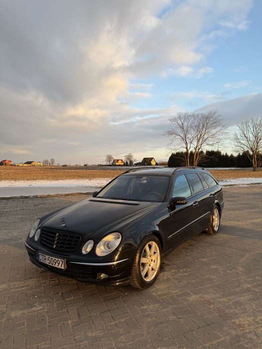Mercedes-Benz W211 Avantgarde
