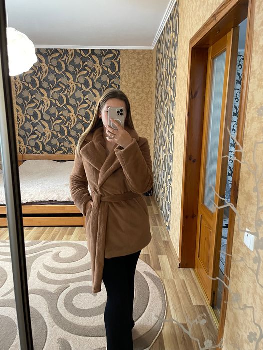 Шубка з еко-хутра під норку