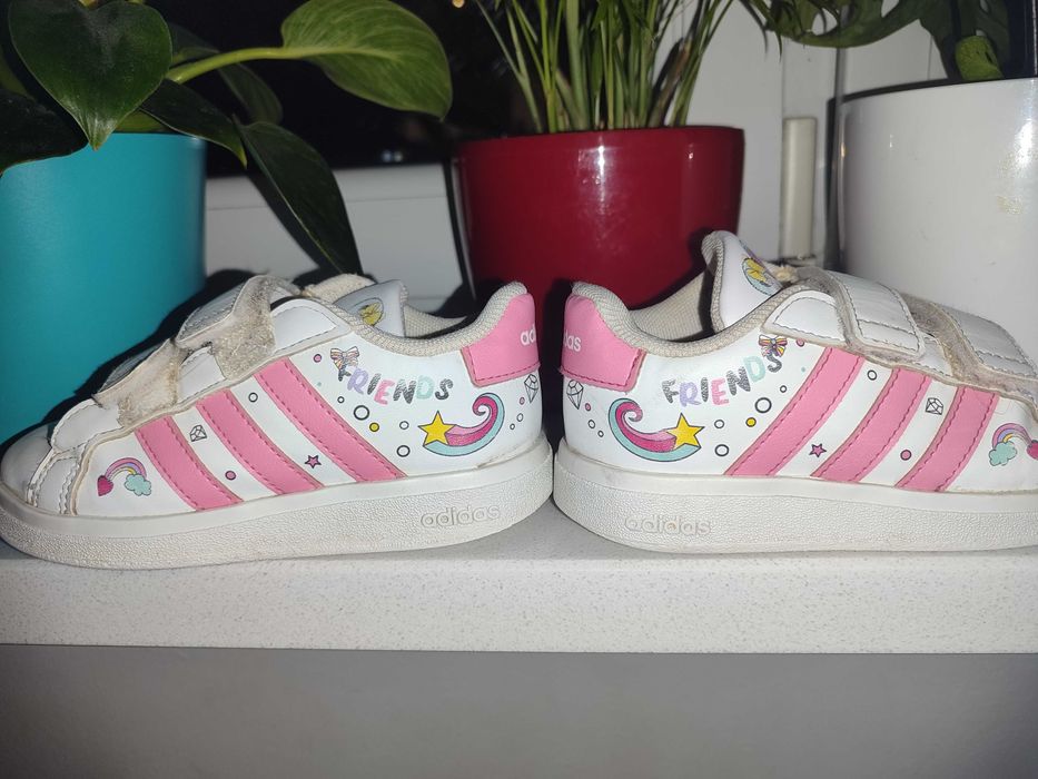 Adidas dziewczęce rozm FR 26