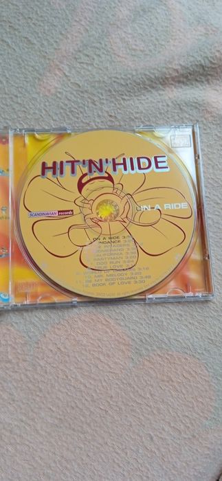 CD.   Hit,n,hide-on a ride