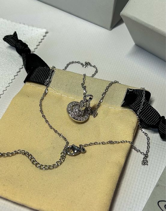 Підвіска Vivienne Westwood