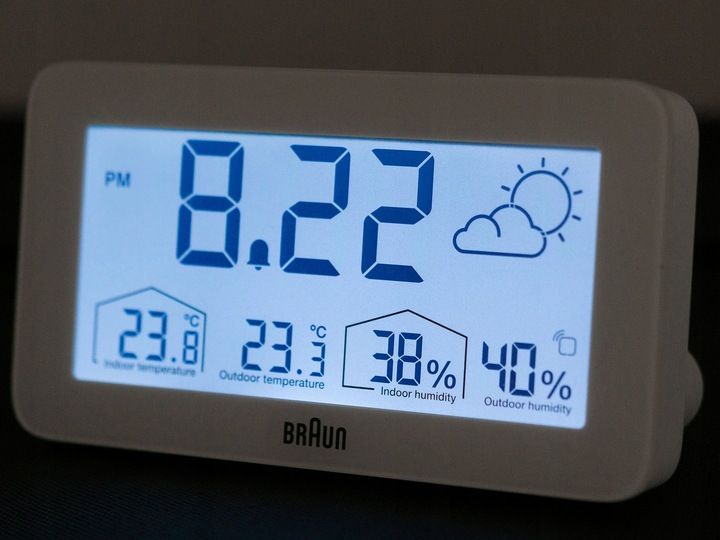 budzik braun bc13wp-dcf alarm drzemka termometr