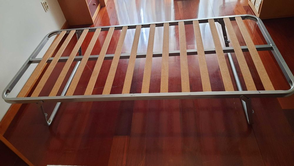 estrado deslizante 90 cm x 190 cm