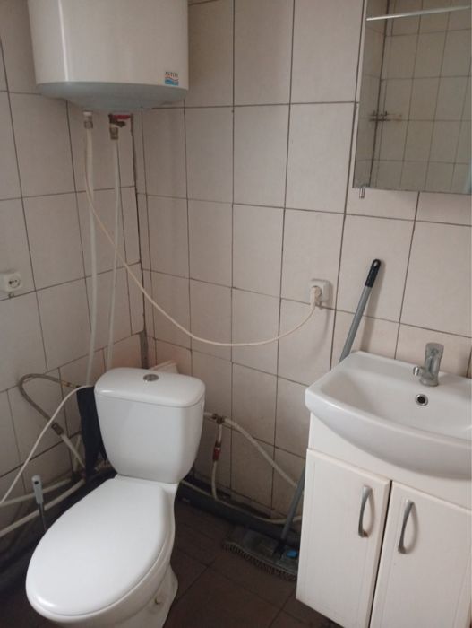 Здаю кімнату в приватному будинку.