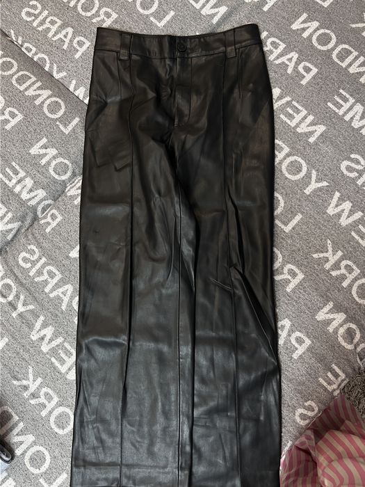 Шкіряні штани zara