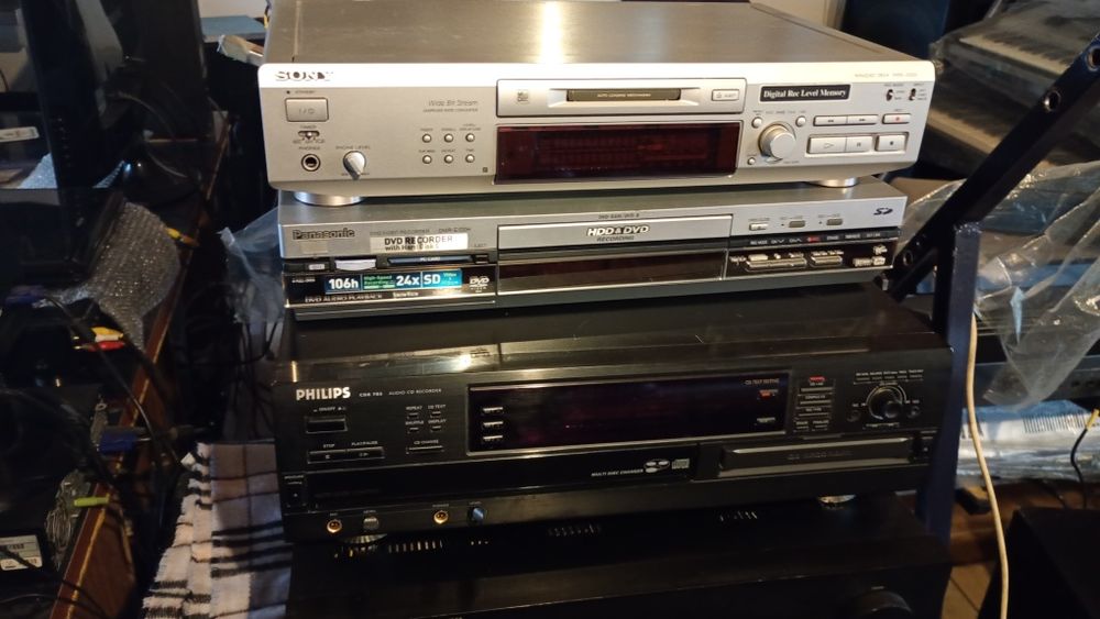 Harman Kardon, Philips,Panasonic, Sony.