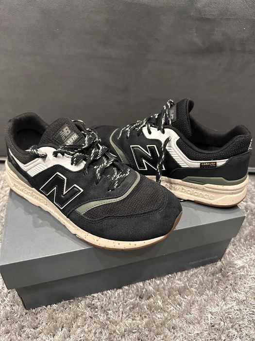 Кросівки New Balance 997H чорно-зелені розмір 40