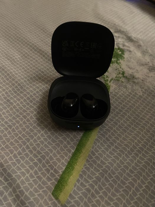 Iphone 11 64gb + наушники xiaomi