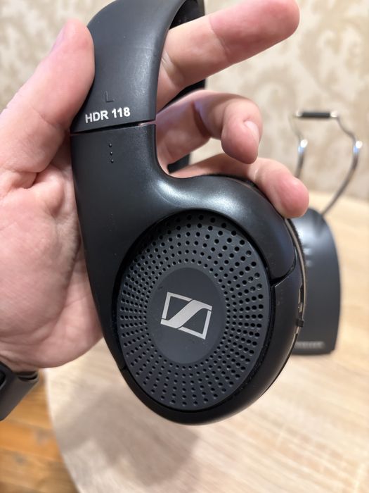 Беспроводные наушники Sennheiser RS 118 HDR 118