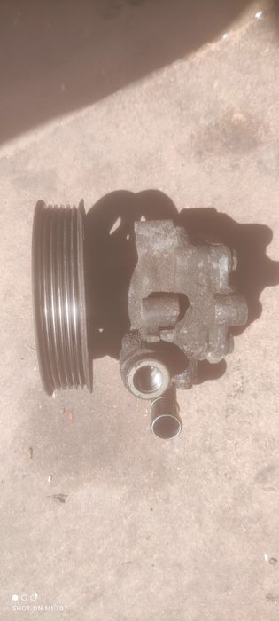 Pompa wspomagania VW caddy III 2.0sdi