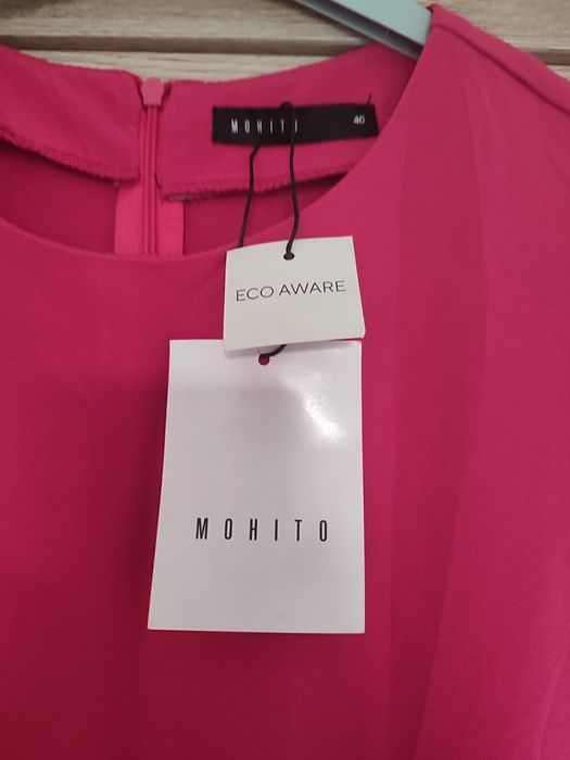 Sukienka  różowa z wiązaniem Mohito