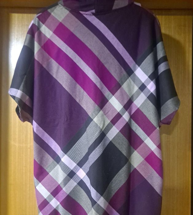 Túnica Senhora Com Padrão Tam. único ( Equivalente a M/L)