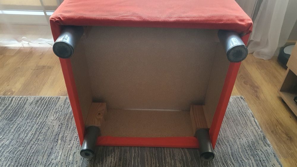 Puf Pufa podnóżek Ikea Klippan