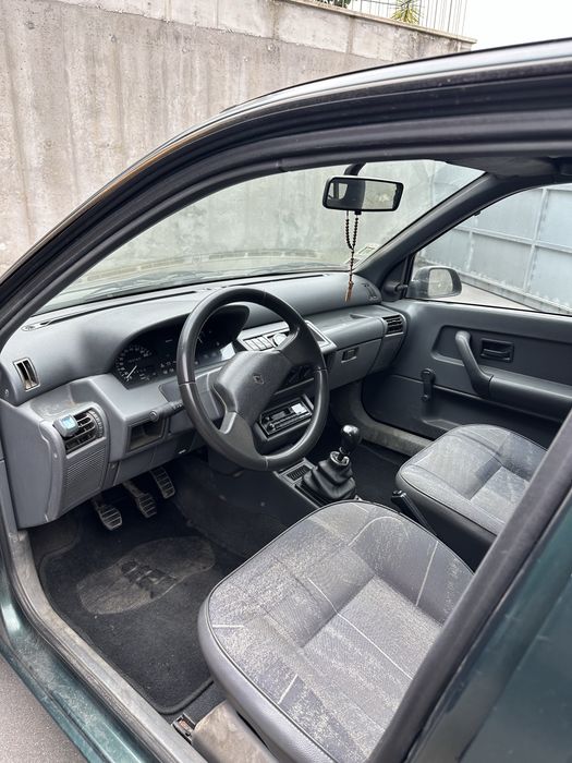 Renault Clio 1993