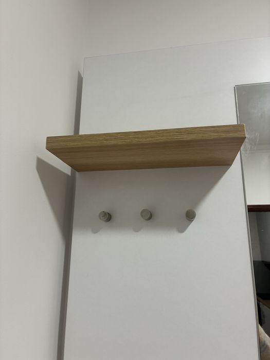 Cabideiro com espelho e gaveta