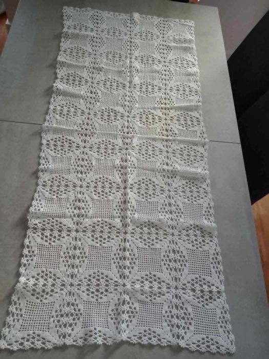 Caminho de Mesa em Crochet Manual Novo – Branco - 130x55 cm Artesanato