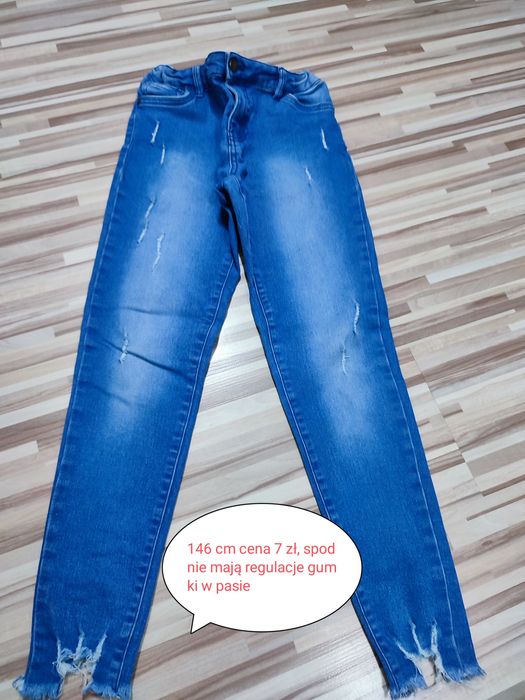 Komplet ubrań dla dziewczynki