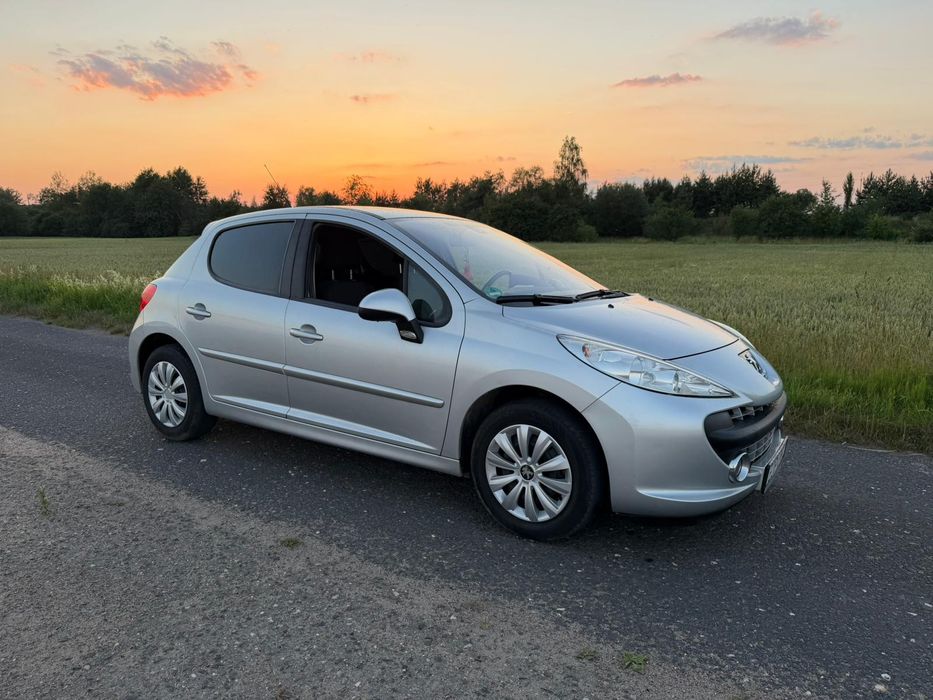 Peugeot 207 benzyna