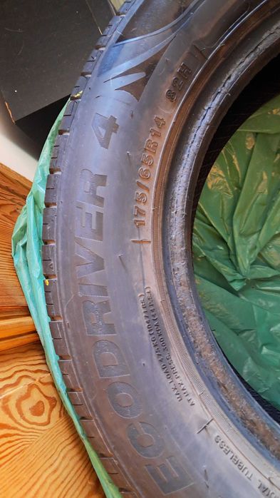 Komplet 4 używanych opon letnich w rozmiarze 175/65 R14 82H