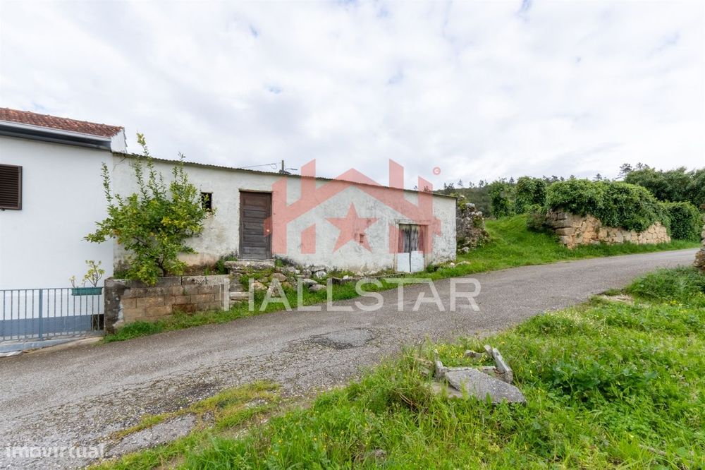 Moradia para Restaurar / Zona de Serra / Redinha