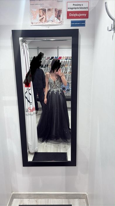 Sukienka na studniówkę