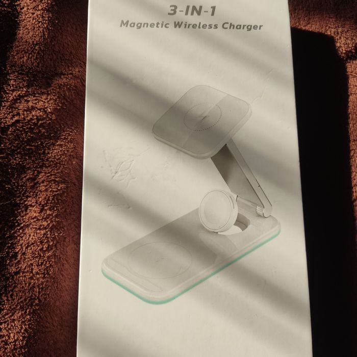 Бездротова зарядка Magnetic Wireless Charger