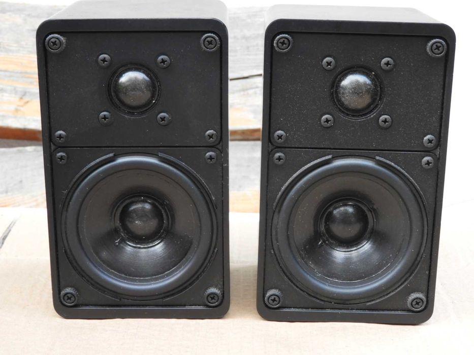 Kolumny satelitki Canton Plus S do zestawu audio