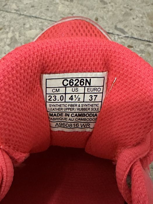 Ténis ASICS cor de rosa. Tam: 37
