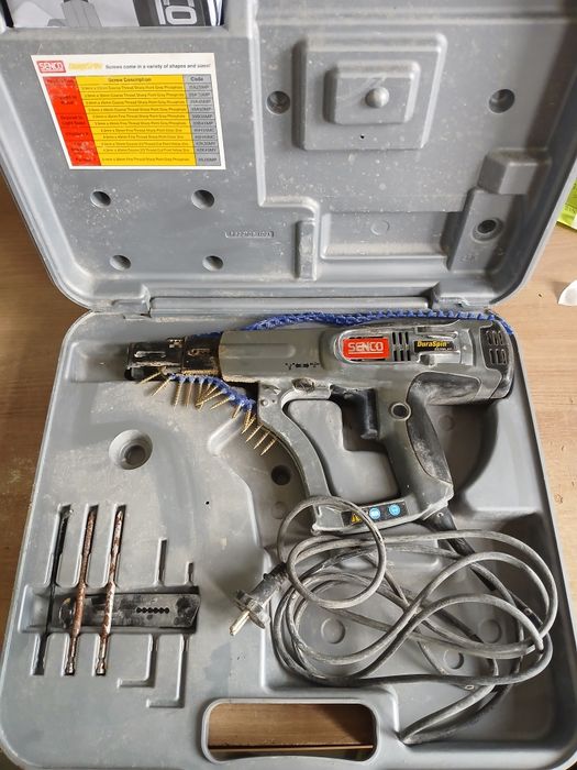 Zestaw wkrętarki SENCO DuraSpin DS200-AC