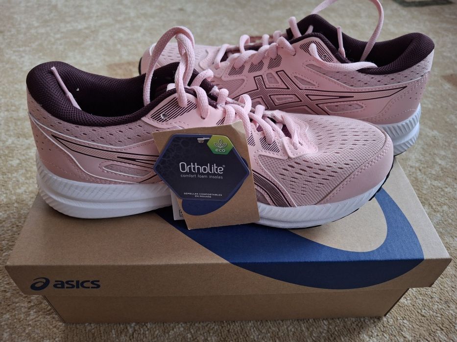 Кросівки  asics жіночі розмір 38