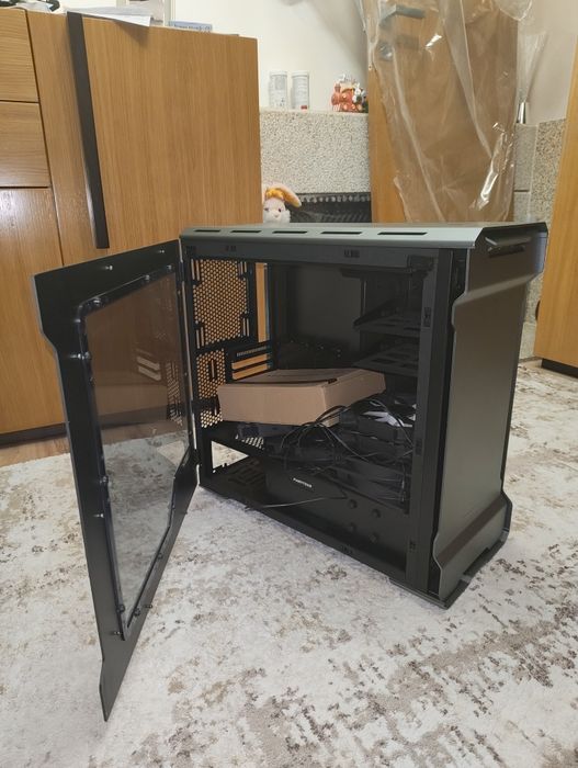 Caixa Phanteks usada