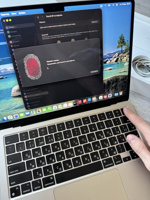 macbook air 13 m3 (2024) 8/256 офіційний 92% акумулятор