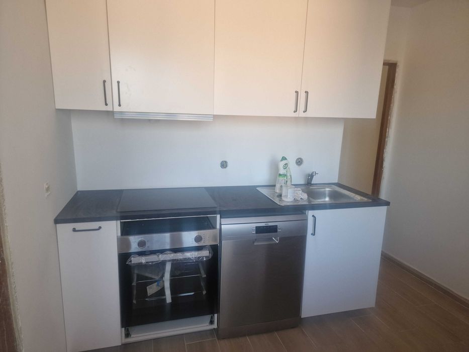 Quarto partilhado duas pessoas disponível em Odivelas – 8 min do metro!