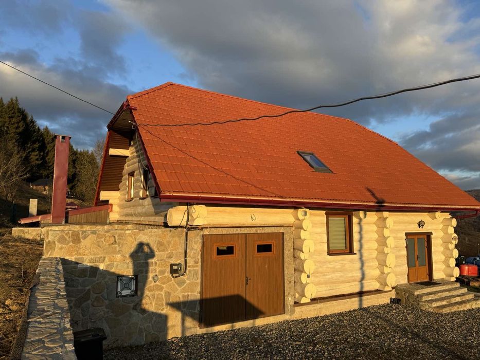 Шале в Карпатах з чаном та сауною