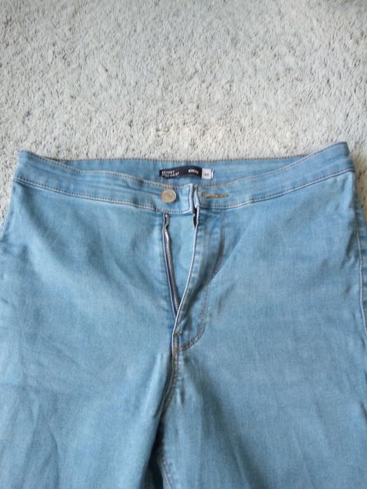 Spodnie jeans damskie SINSAY, roz. "M" (40)