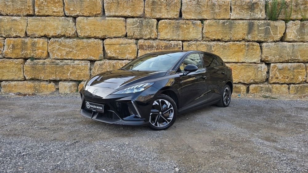 MG MG4 64 kWh Luxury