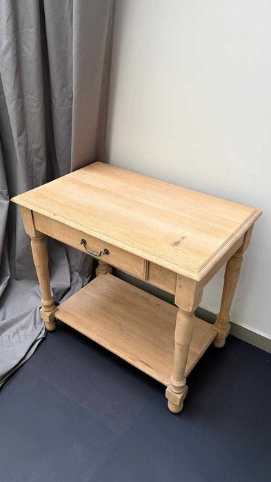 Dębowa konsola z szufladą